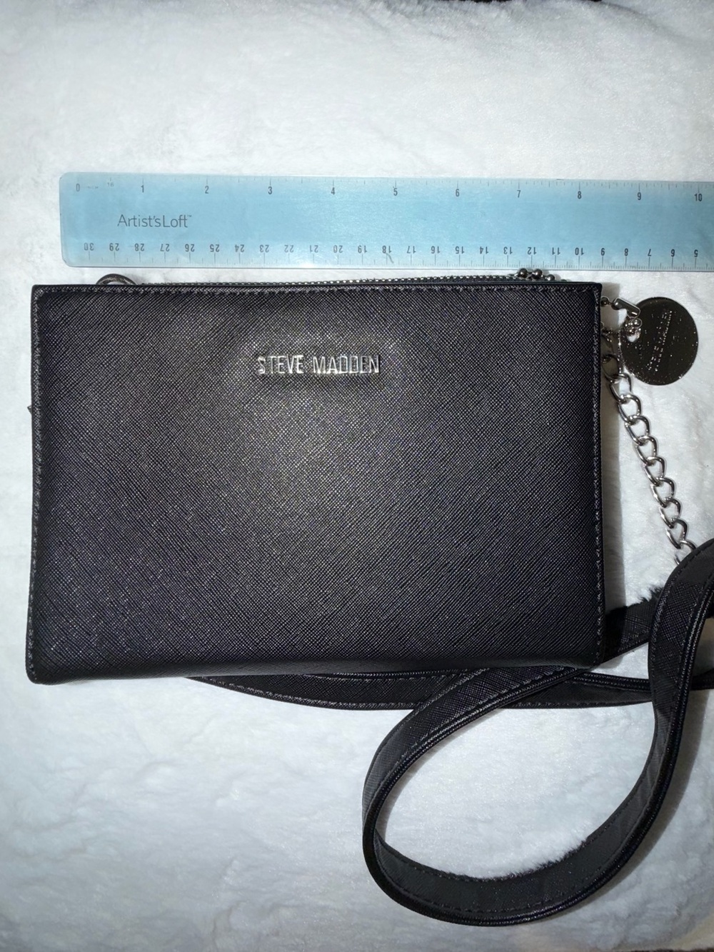 Steve Madden Black Textured Crossbody Wallet